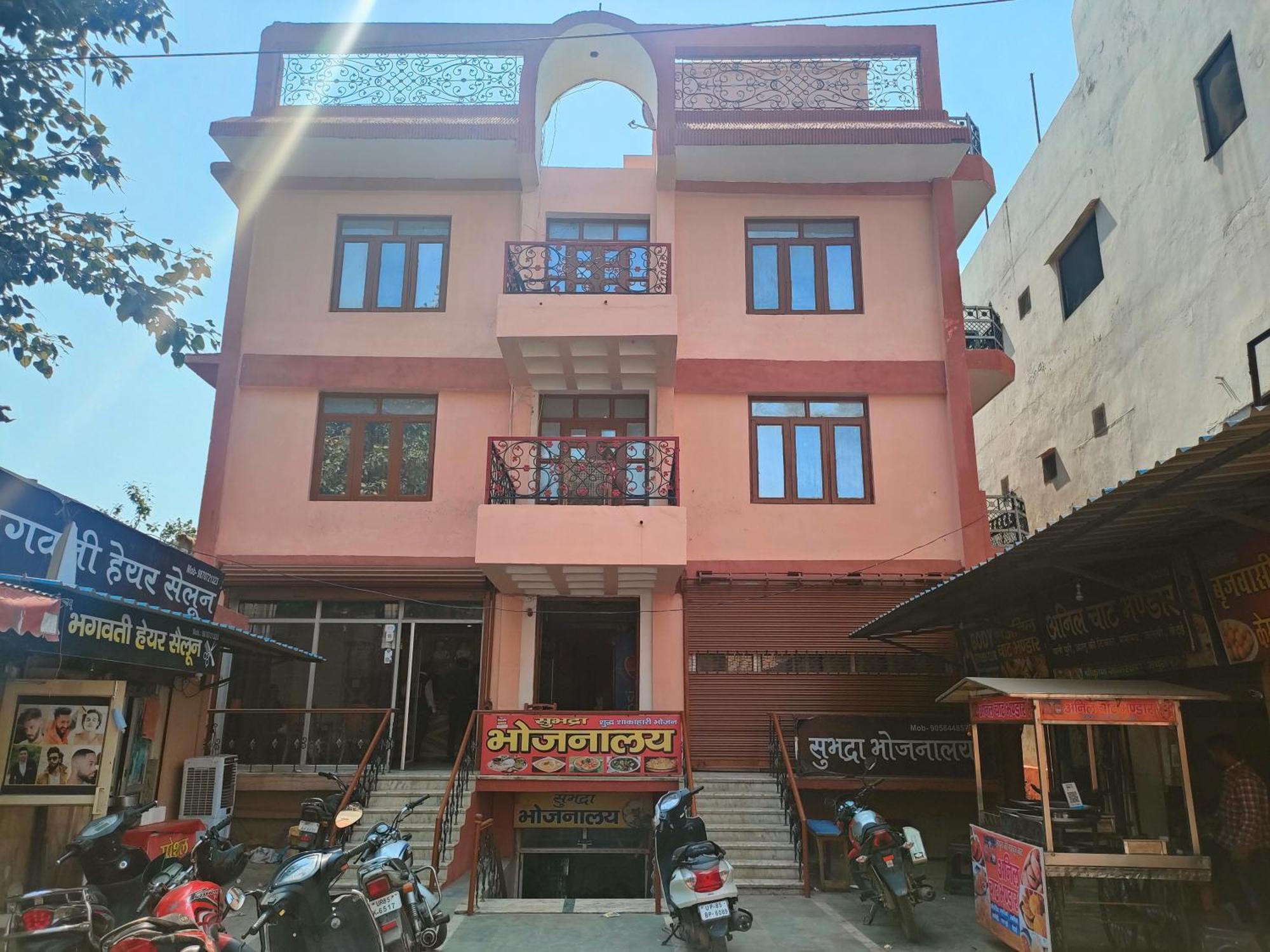 Sgh Guest House Mathura Eksteriør billede