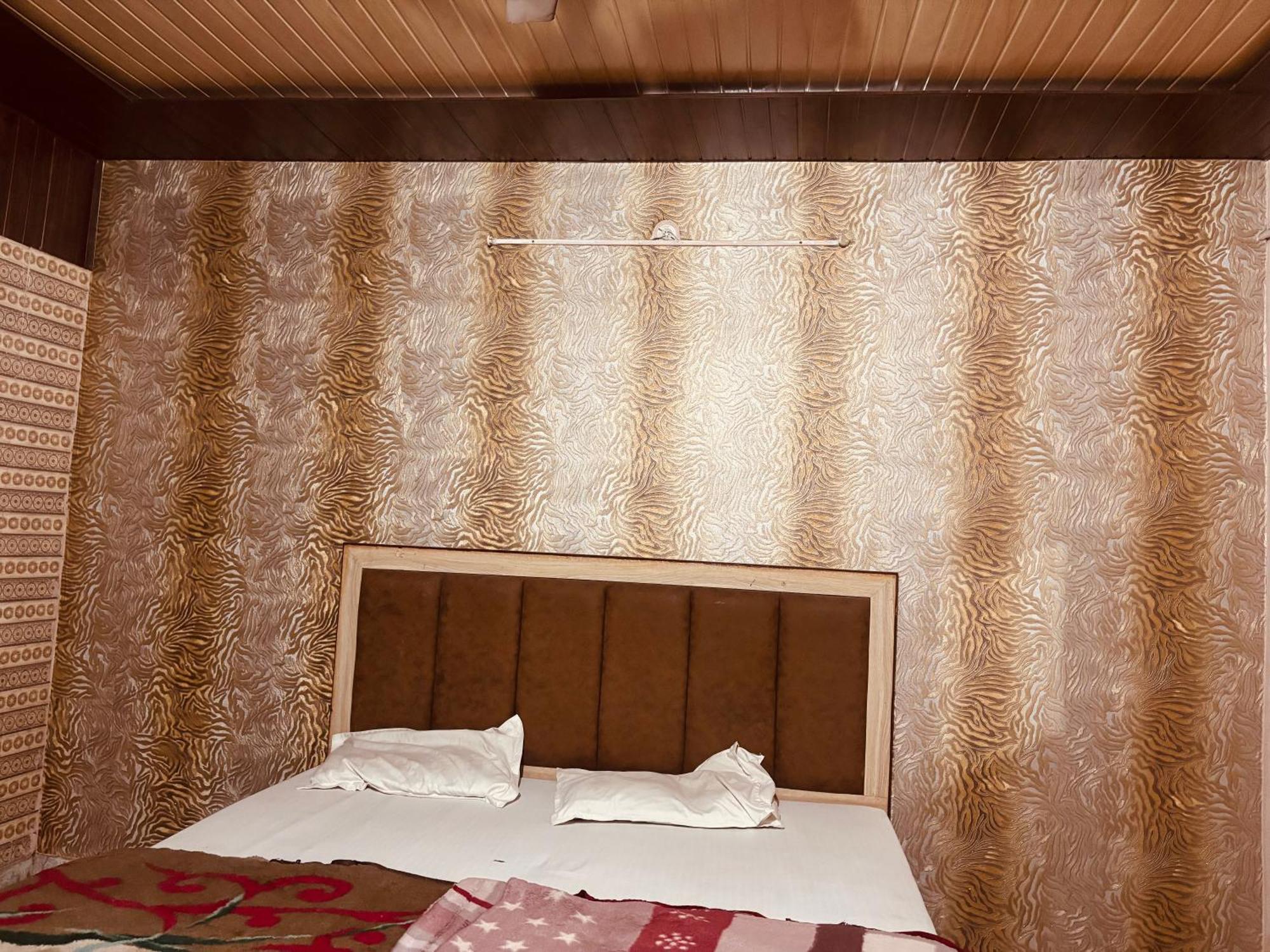 Sgh Guest House Mathura Eksteriør billede